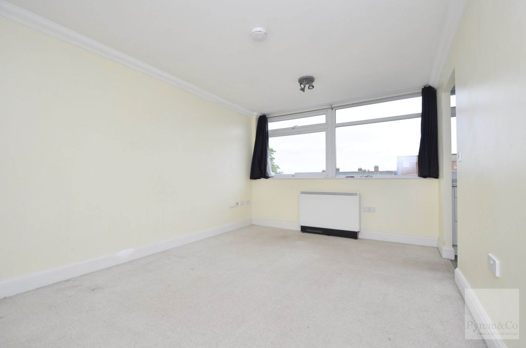 Property photo 2 of 4
