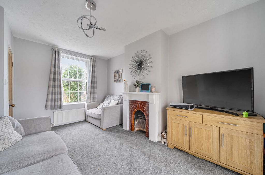 Property photo 3 of 12 Sitting Room