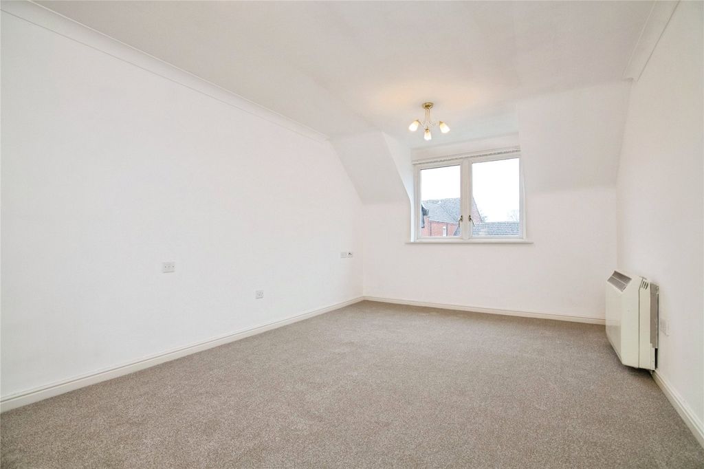 Property photo 2 of 9 Living Room