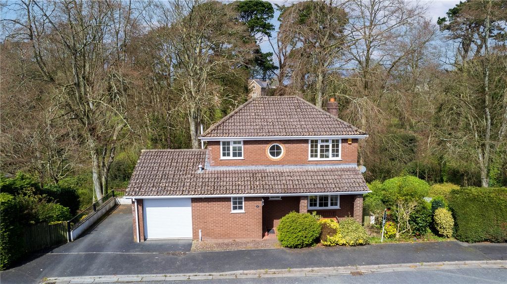 Property photo 1 of 27 Picture No. 24