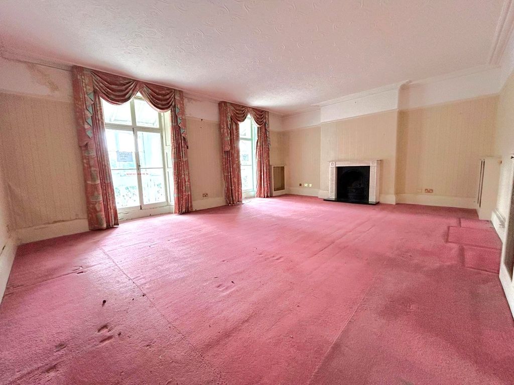Property photo 2 of 19 Picture No. 34