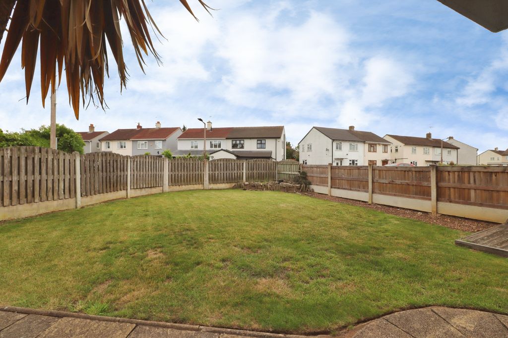 Property photo 2 of 24