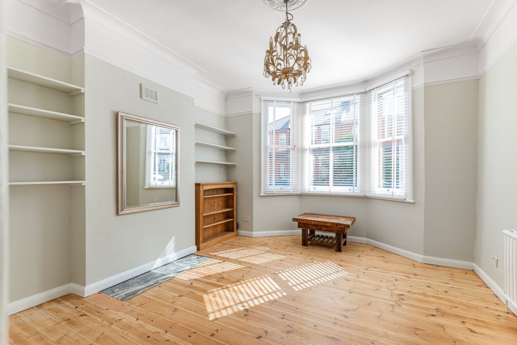 Property photo 1 of 7 851014 (2)