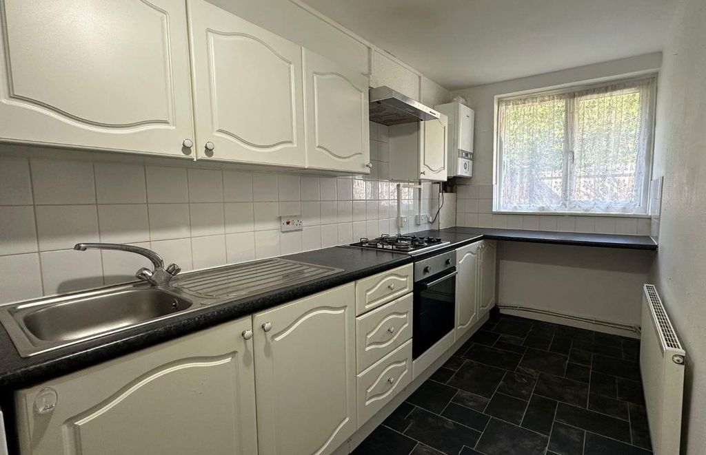 Property photo 2 of 10 2286213_Web_Medium.Jpeg