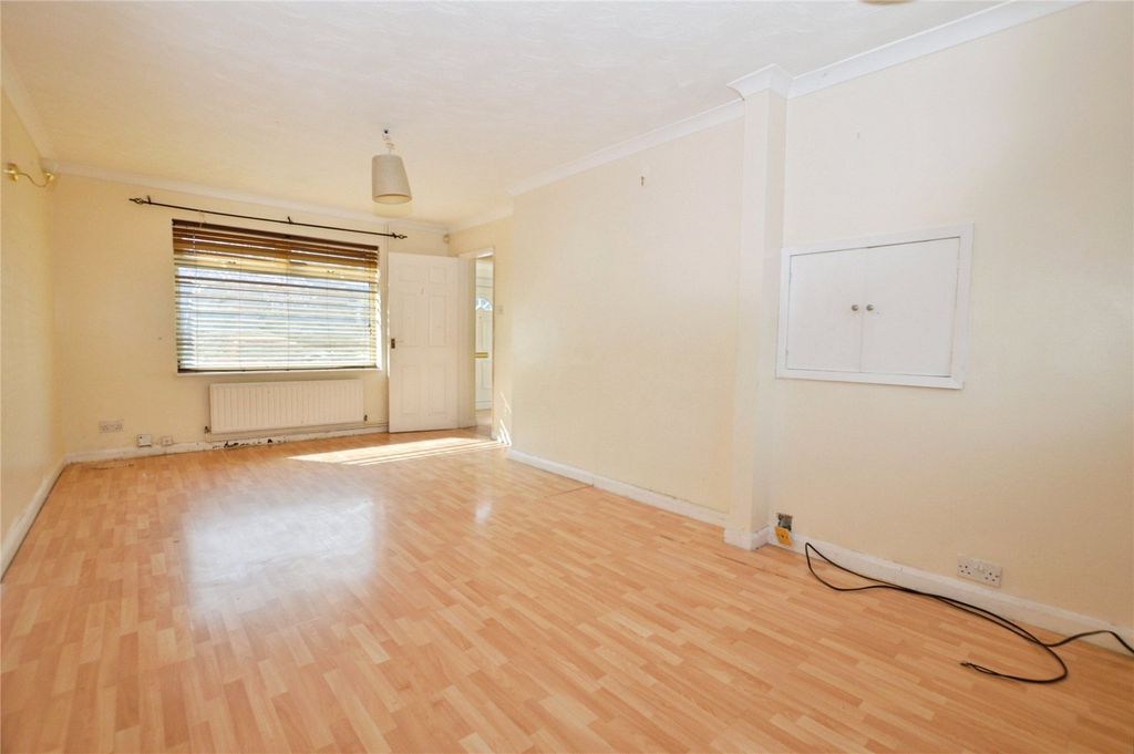 Property photo 2 of 14 Picture No. 10