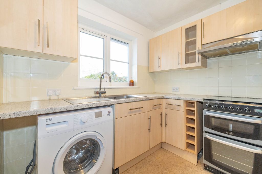 Property photo 3 of 7 Picture 3