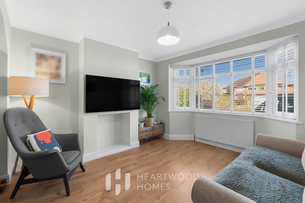 Property photo 2 of 23