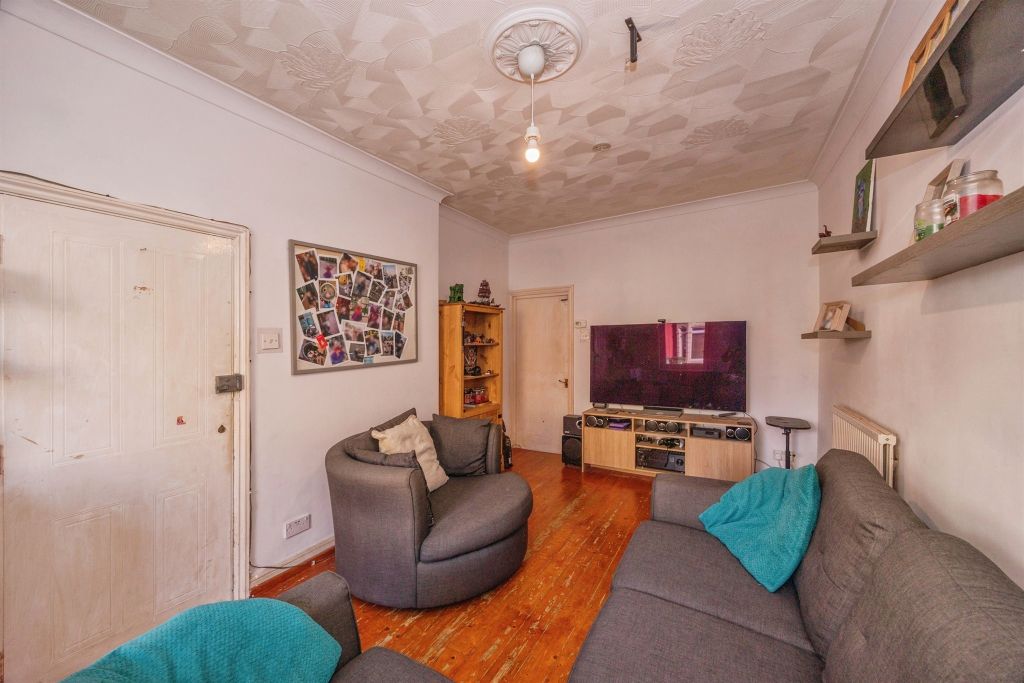 Property photo 3 of 14