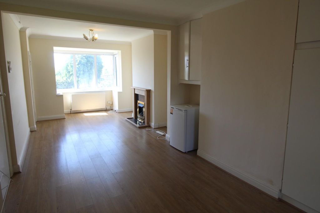 Property photo 3 of 14 Img_0120.Jpg