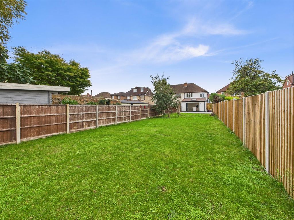 Property photo 2 of 24