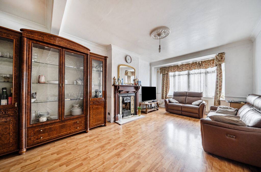 Property photo 2 of 17 Picture No. 06