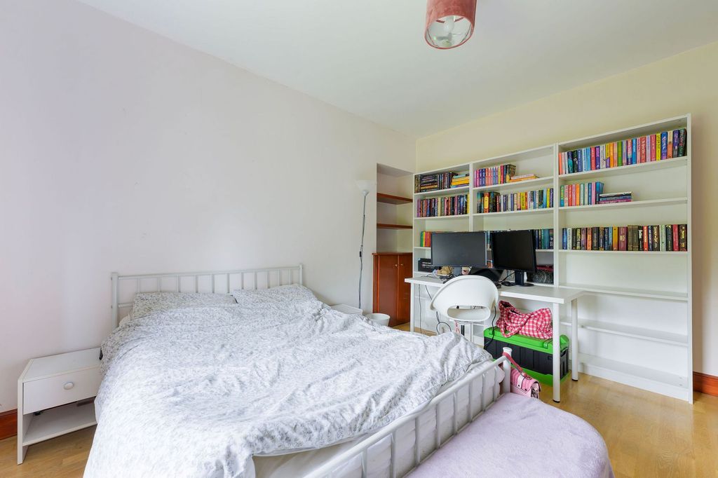 Additional image 9 of 2 bed flat for sale27 Victoria Place, Brightons, Falkirk FK2