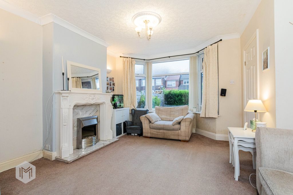 Property photo 2 of 33 Picture No. 05