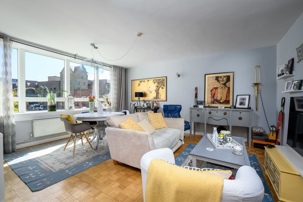 Property photo 2 of 9 Photo 5