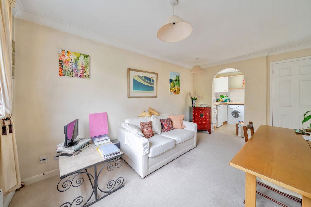 Property photo 3 of 10 Picture No. 06