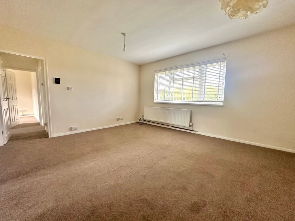 Property photo 3 of 10 Img_6966