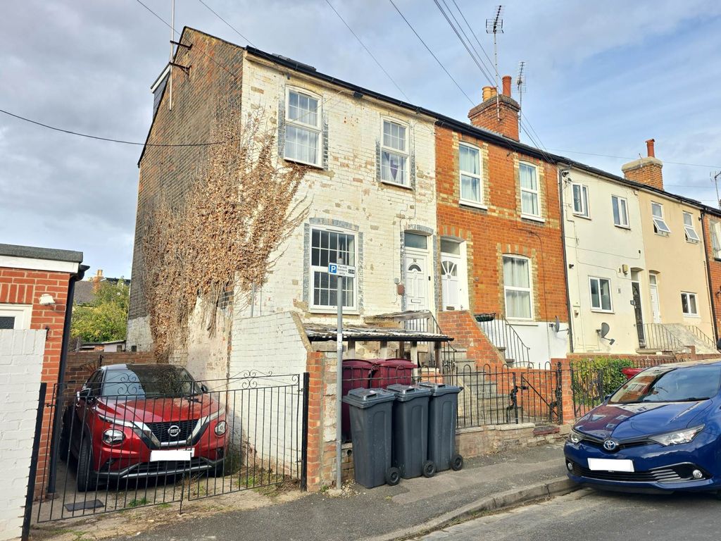 Property photo 1 of 6