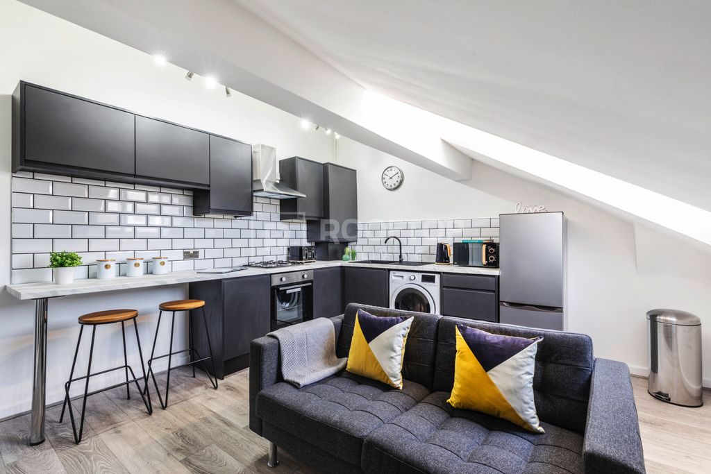 Property photo 2 of 9 Property Photo