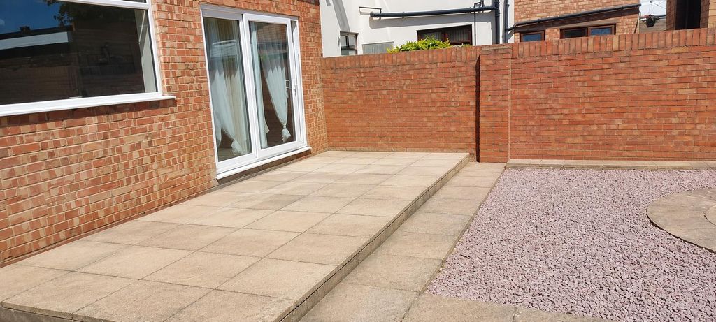 Property photo 2 of 6 117 Palmerston Road Garden.Png