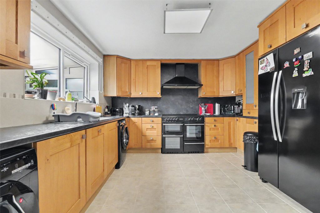 Property photo 2 of 13 Picture No. 09