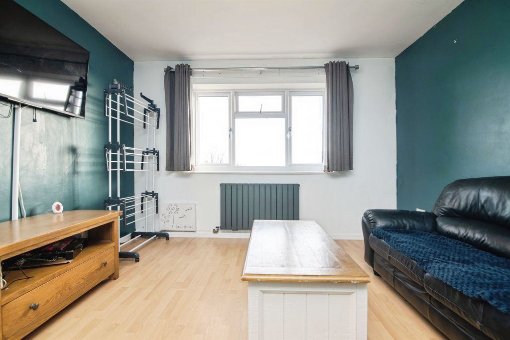 Property photo 3 of 20