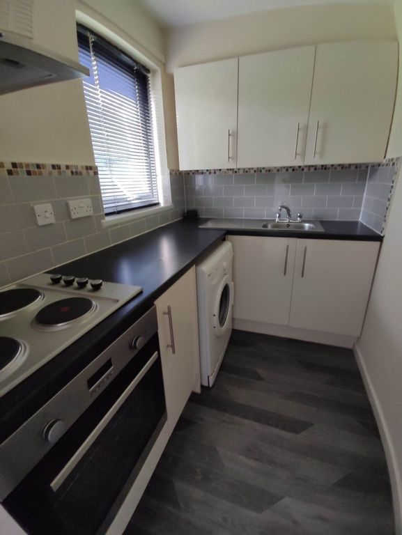 Property photo 3 of 5