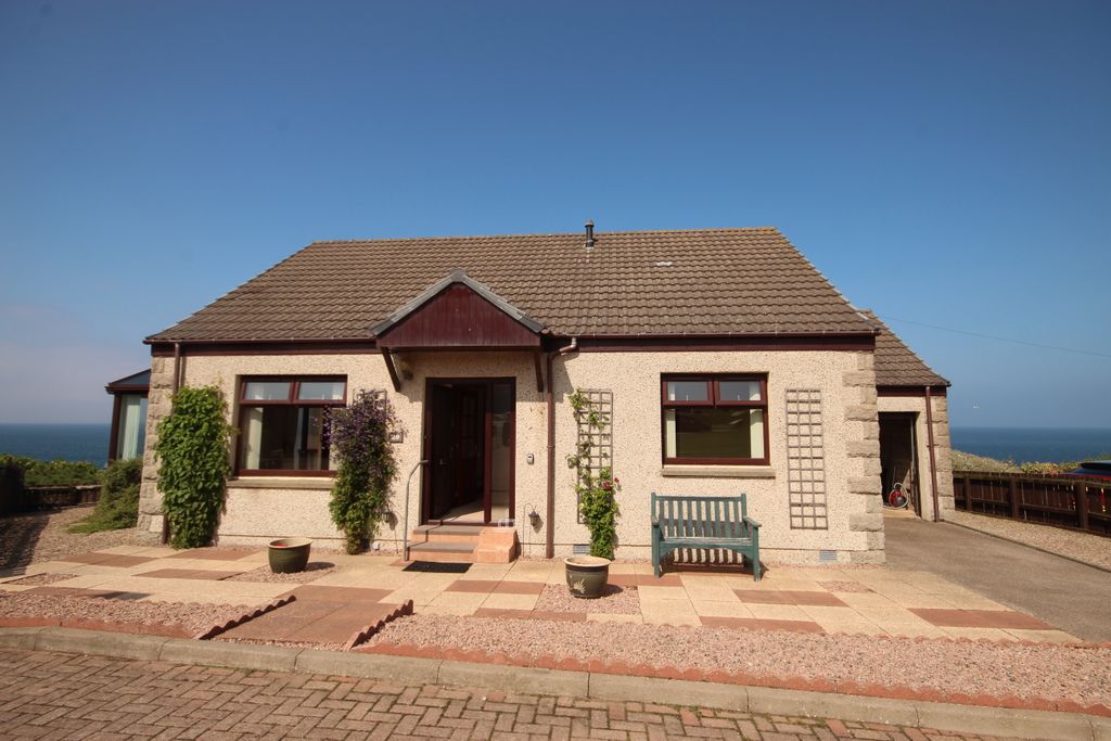Property photo 1 of 21 29 Victoria Gardens 