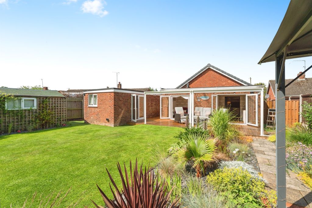 Property photo 3 of 17