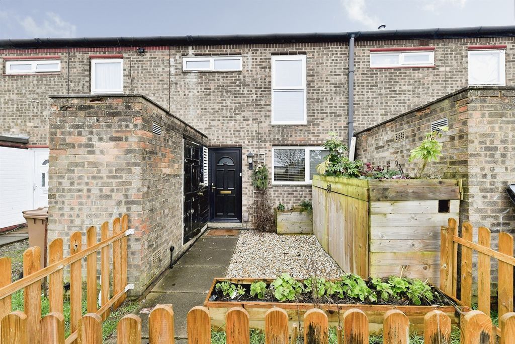 Property photo 1 of 18