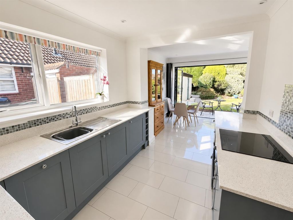 Property photo 2 of 10 Bb94Ed26-Da3d-486B-A9B9-56c3Bdf6B206.Png