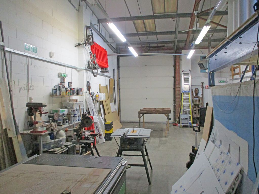 Property photo 2 of 3 1 Ghyll Road Industrial Estate, Heathfield
