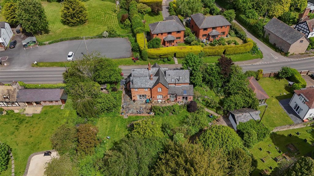 Property photo 2 of 38