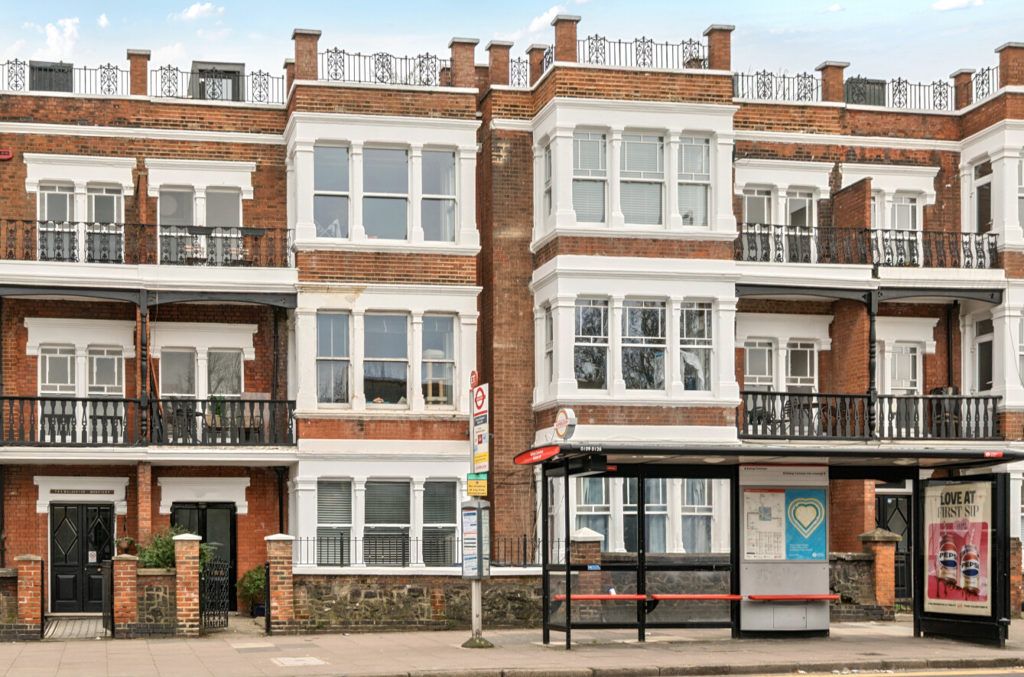 Property photo 1 of 18