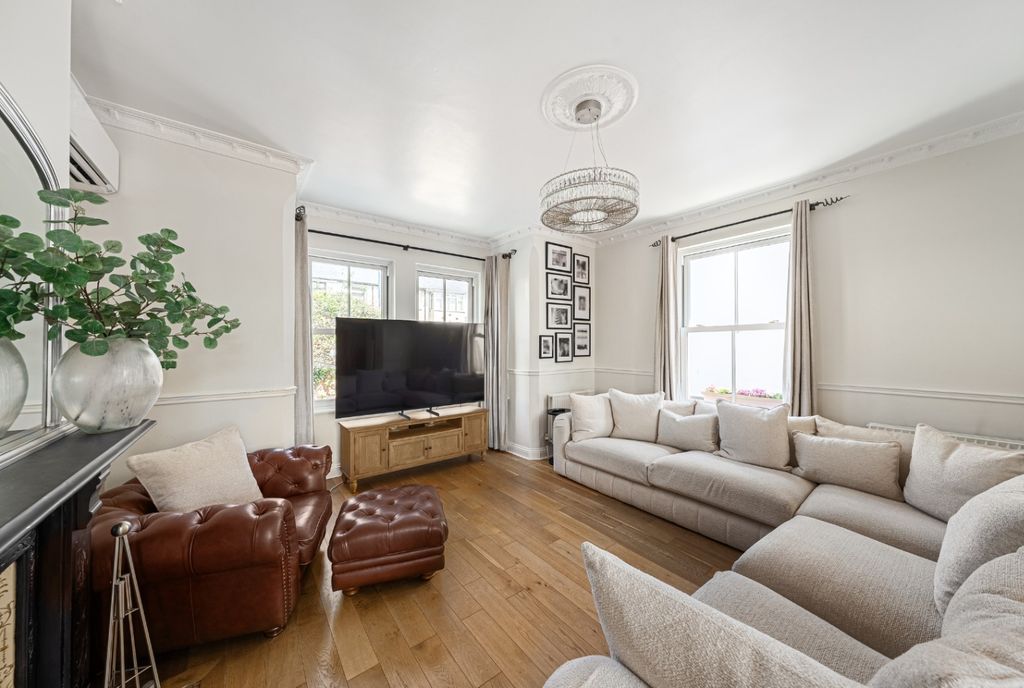 Property photo 3 of 33 5305093
