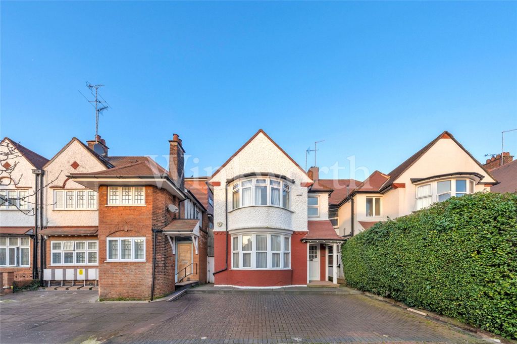 Property photo 2 of 12 Picture No. 14