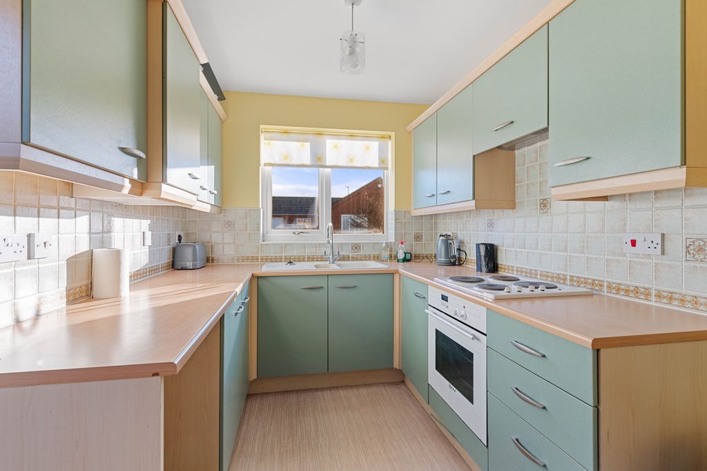 Property photo 2 of 16