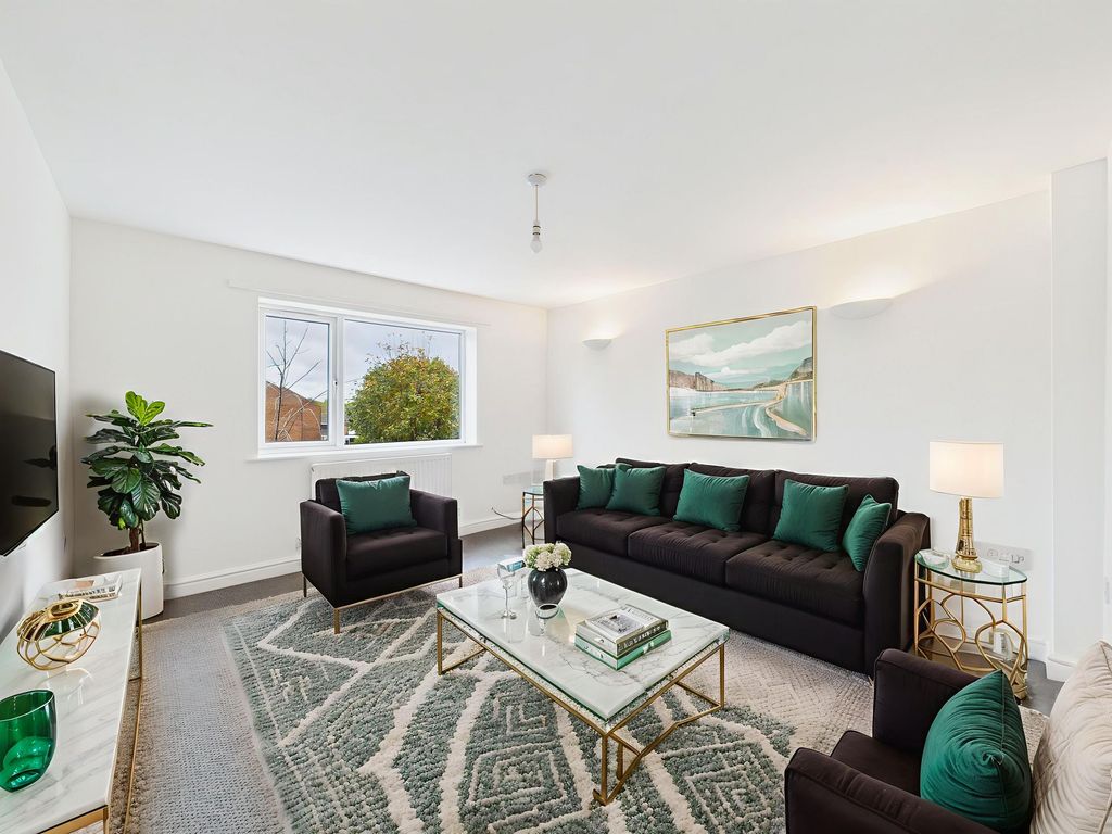 Property photo 2 of 19 Lounge (Virtually Furnished)