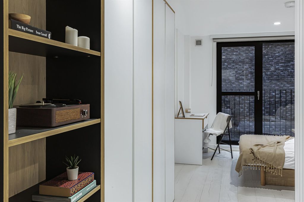 Property photo 1 of 14 (Main)