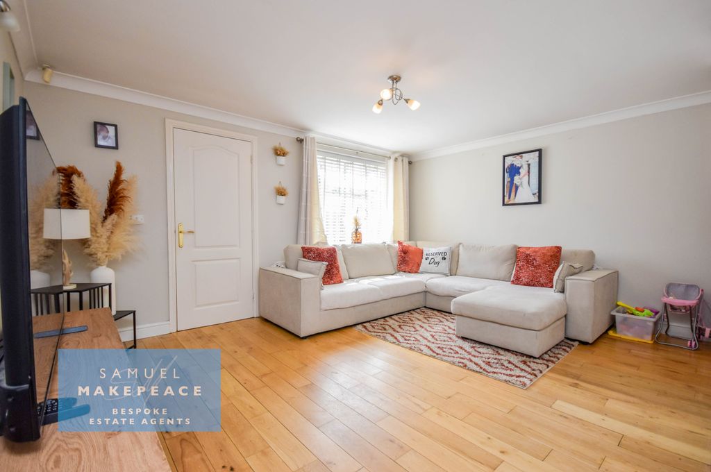 Property photo 3 of 18 Gallery
