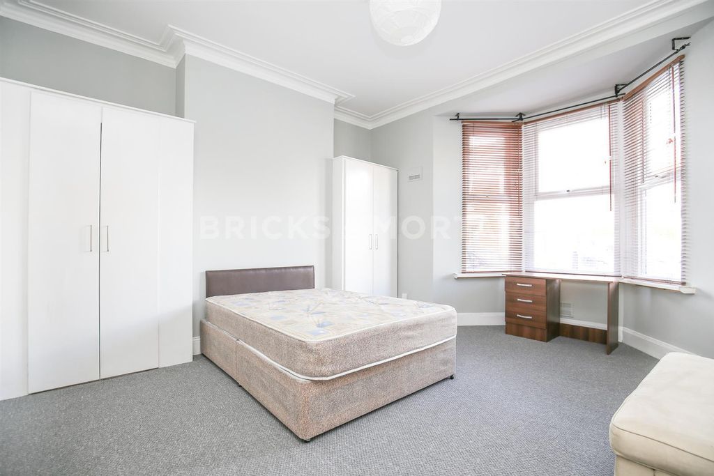 Property photo 2 of 8 2.Jpg