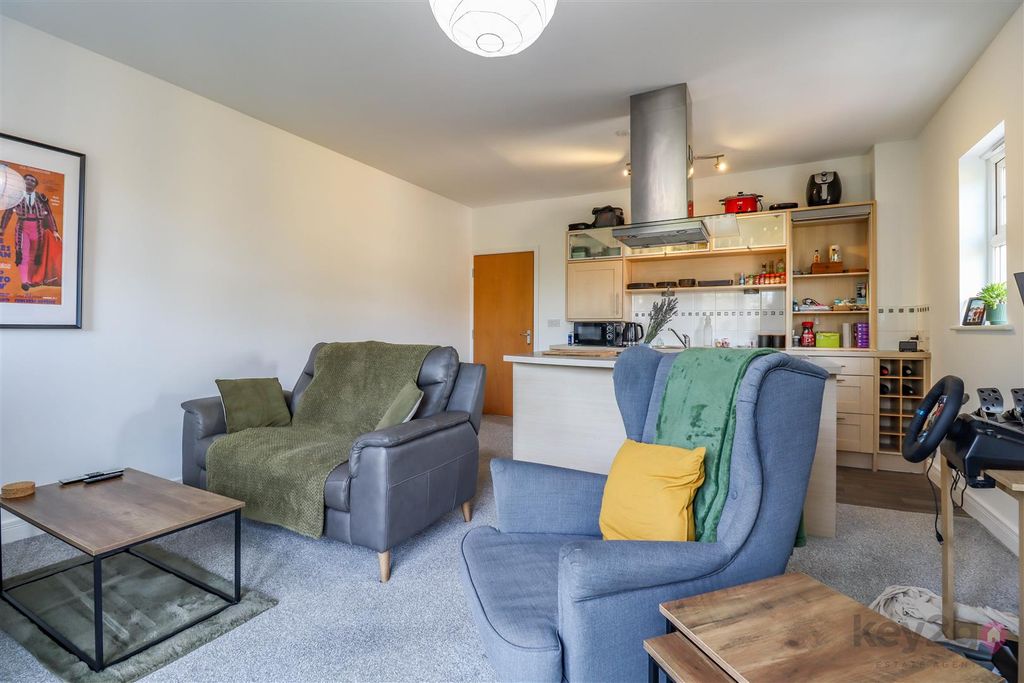 Property photo 3 of 12 Img_1336.Jpg