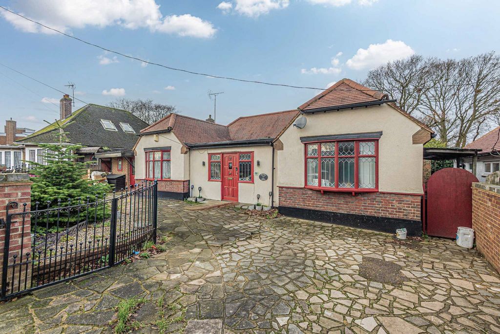 Property photo 1 of 36