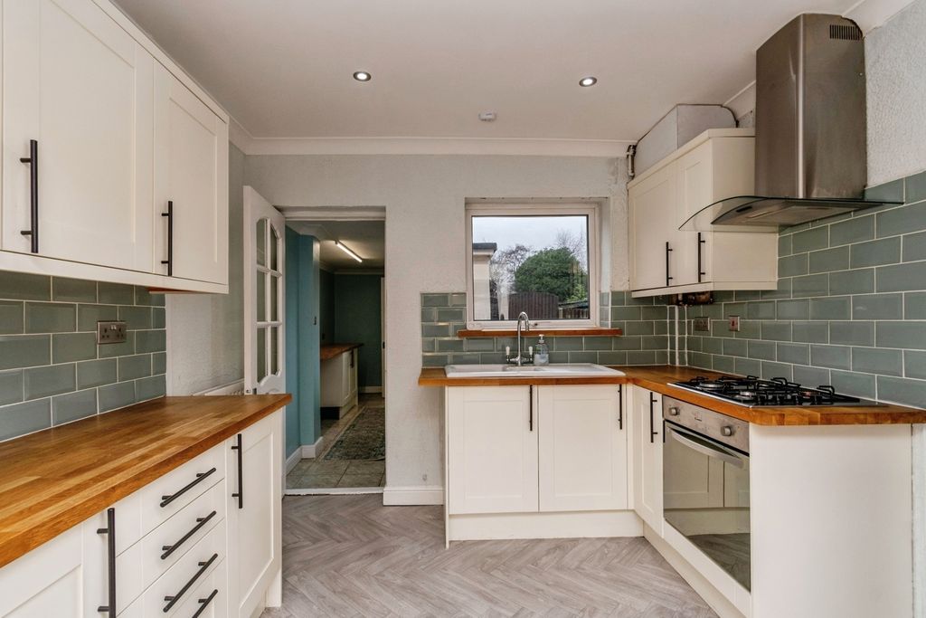 Property photo 2 of 19 Pbox-Img.Jpg