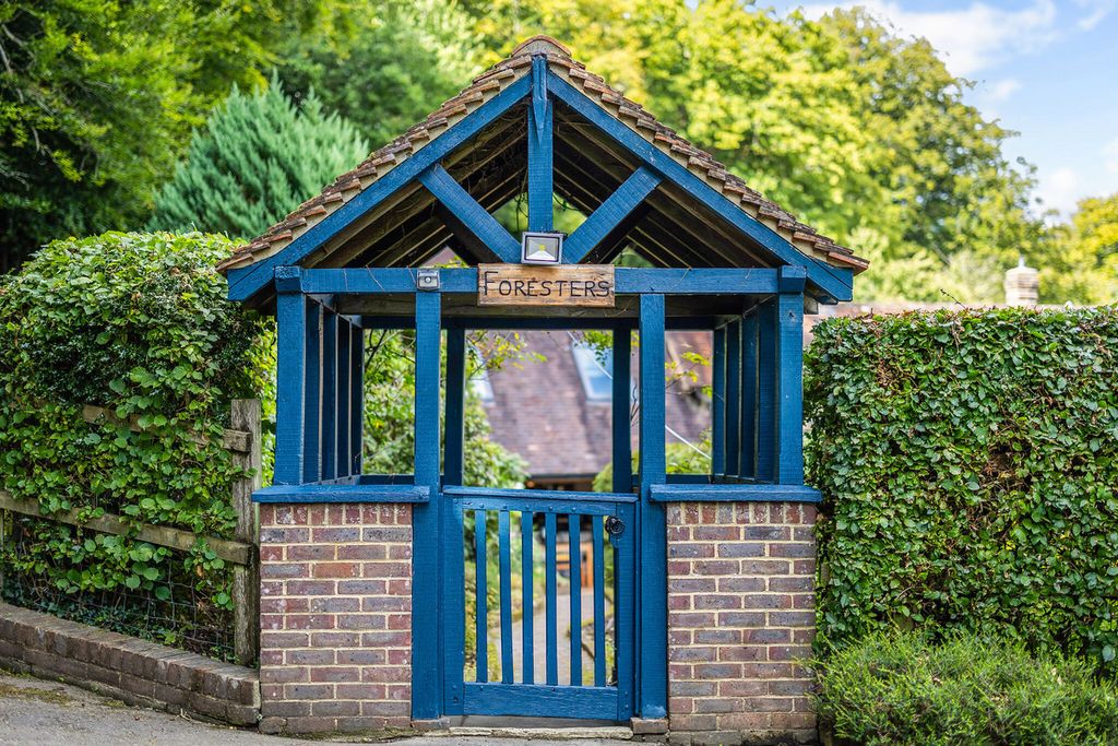 Property photo 3 of 24