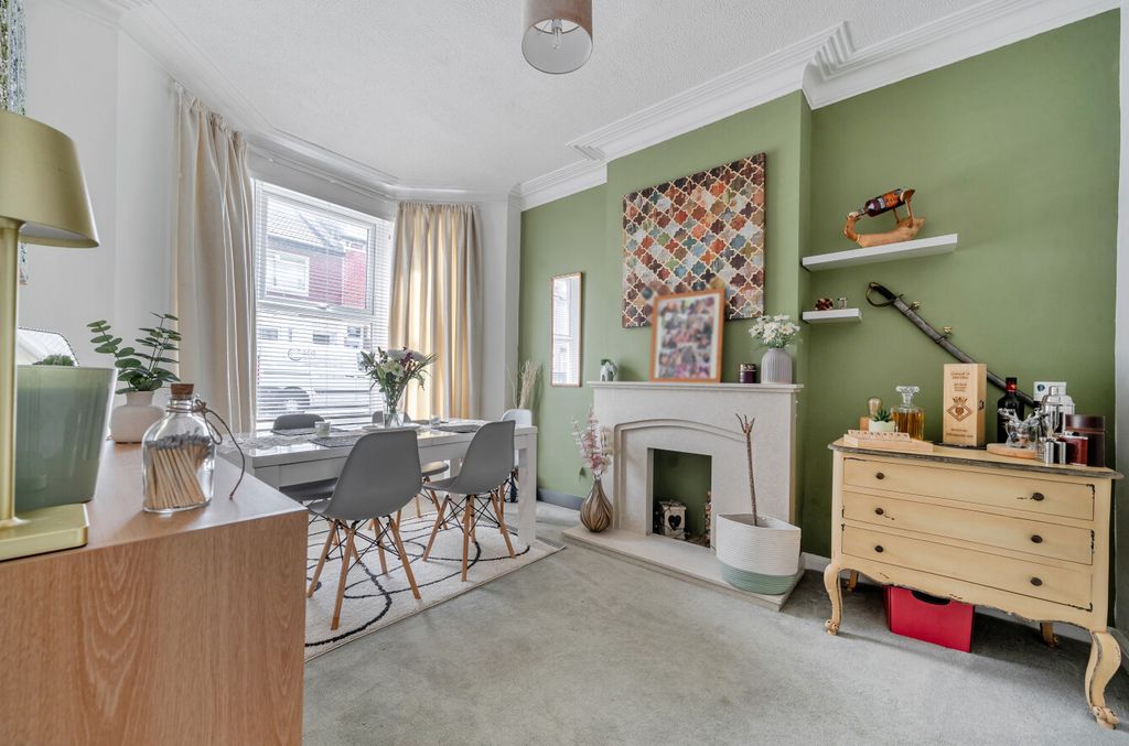 Property photo 3 of 12 1485504-1-6A45060...