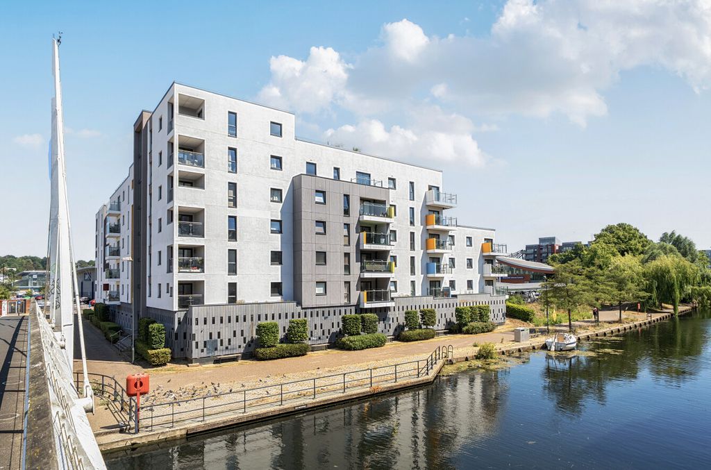 Property photo 1 of 14 1-6A56F9253E4c0-1...