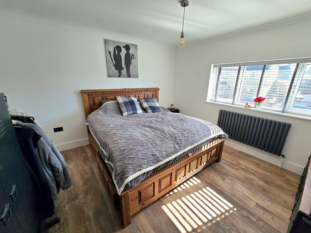 Property photo 3 of 19 Bedroom One