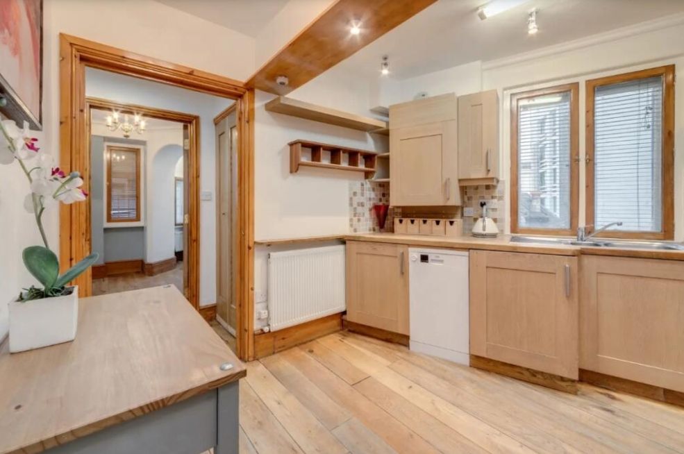 Property photo 3 of 8 Screenshot_17-3-2026_153945_Www.Rightmove.Co.uk.Jpeg