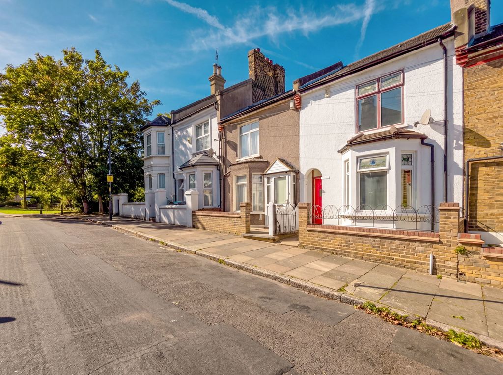 Property photo 1 of 19