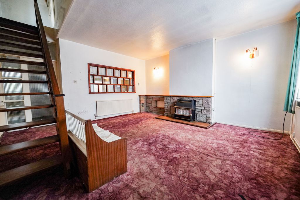 Property photo 3 of 19 Dsc08505